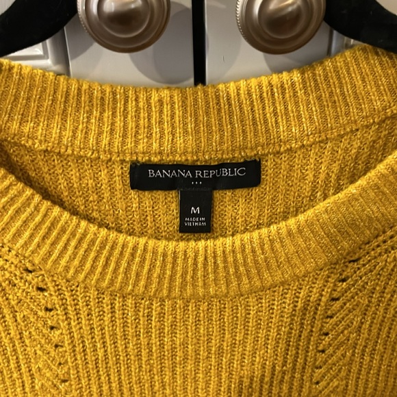 Banana Republic sweater Medium - Picture 2 of 3